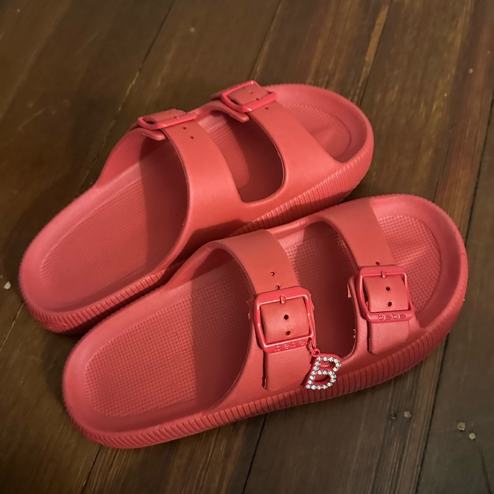 Bebe slides. Crystal charm included. Comfortable